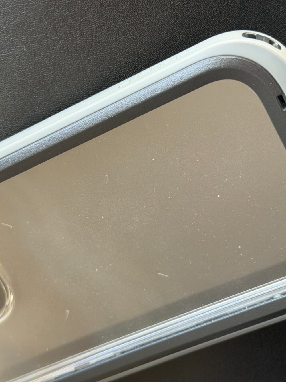 Catalyst iPhone 14 Pro Waterproof Case - Picture 6 of 15